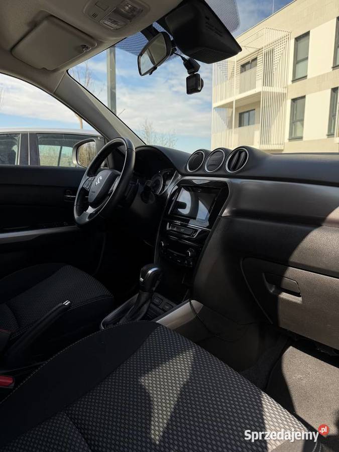 Suzuki Vitara 15 Strong Hybrid Premium Samochody osobowe