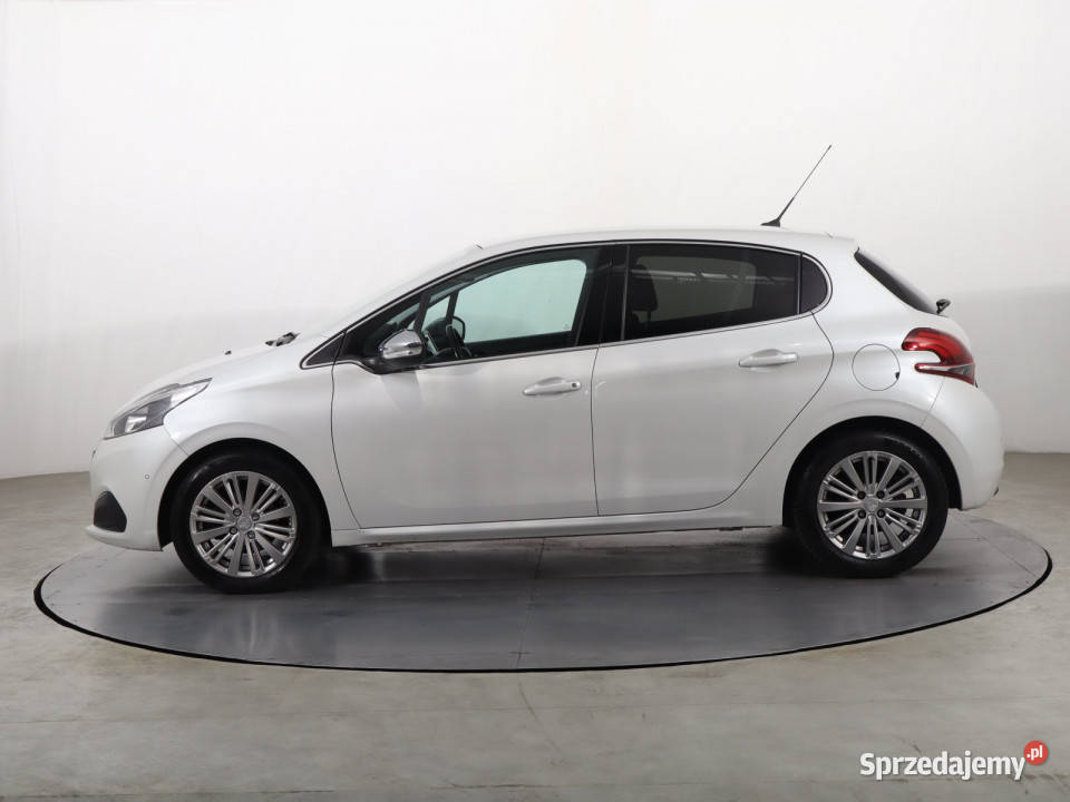 Peugeot 208 12 PureTech Katowice