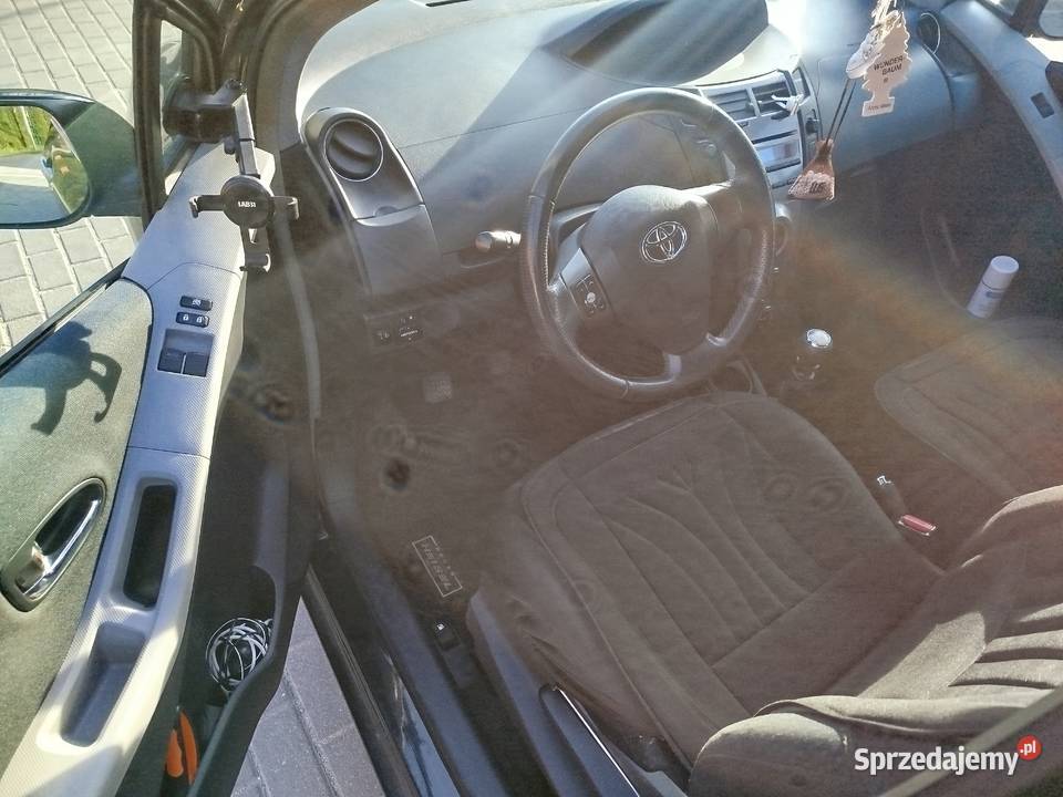 Toyota Yaris 2 manualna Yaris