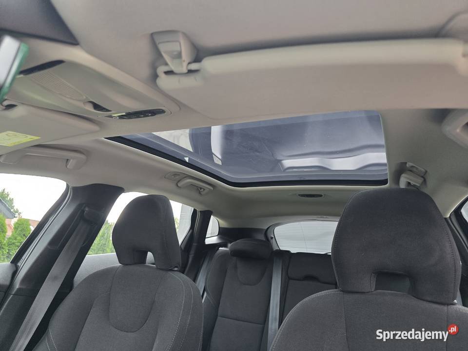 Volvo V40 RDesign D4 Panoramadach Hak Suchań