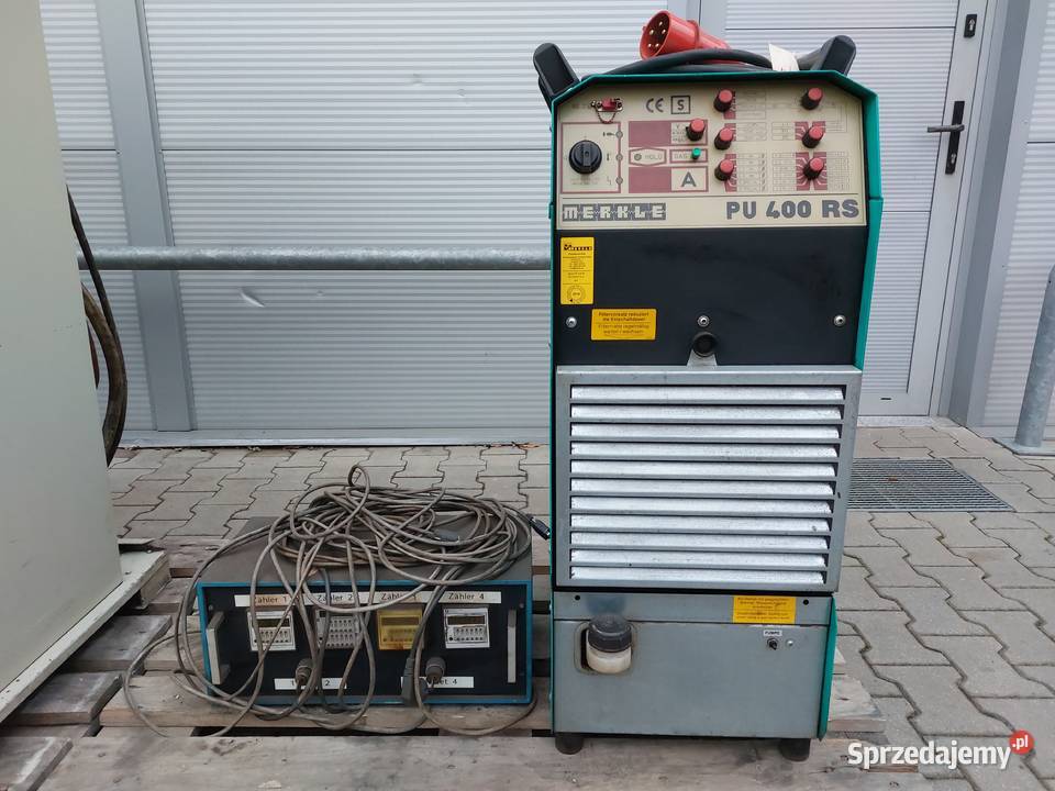 Zautomatyzowane stanowisko spawalnicze robot