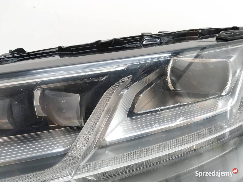 LAMPA PRZÓD LEWA FULL LED MATRIX EUROPA sprzedam
