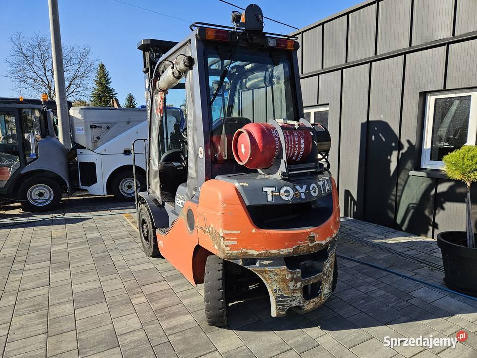 Toyota TONERO20 028FGF20 2T GAZ Wózek widłowy 2T Wózki widłowe