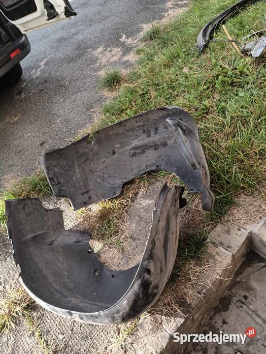 Nadkola plastikowe przednie Alfa Romeo 75 Nadkola Okrajnik