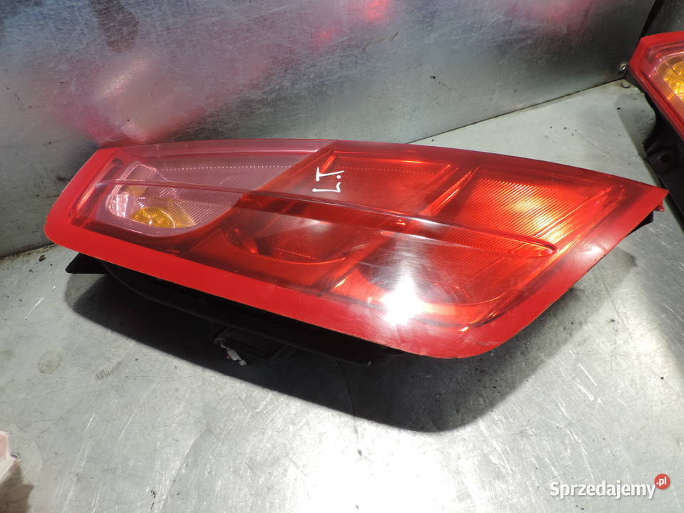 FIAT GRANDE PUNTO LAMPA LEWY TYŁ 5D Nowy Sącz