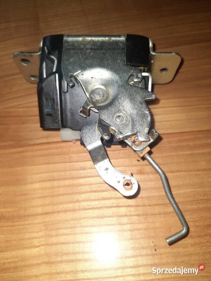 Mitsubishi Colt 6 Z30 3drwiowy zamek klapy osobowe Zamki, wkładki i kluczyki Wieliczka