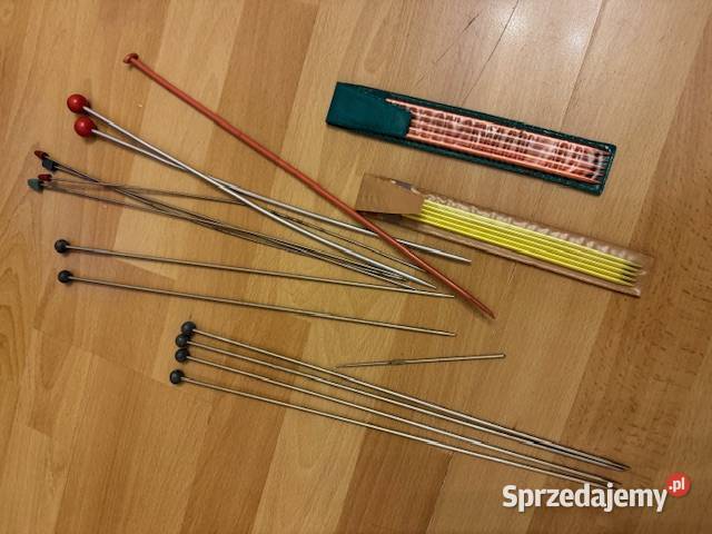Zestaw drutów do robienia na drutach z czasów Częstochowa