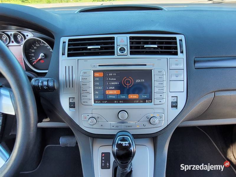 Bogata wersja z napędami 4x4 bluetooth