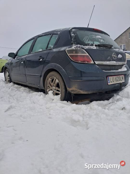 Opel Astra H 17CDTI z uszkodzoną uszczelka pod 101KM Krasnystaw sprzedam