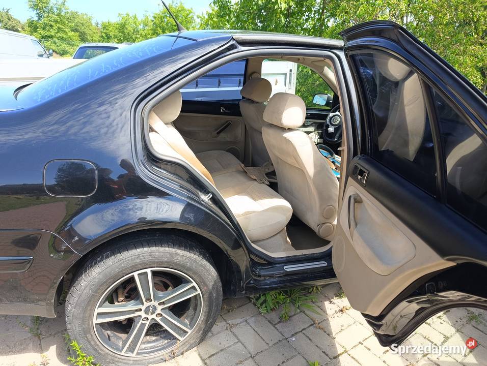 Volkswagen Bora 19 TDI AXR L041 na części Jarosław sprzedam