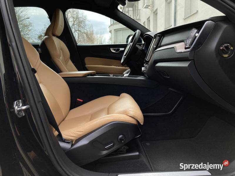 Volvo XC60 2019 Warszawa