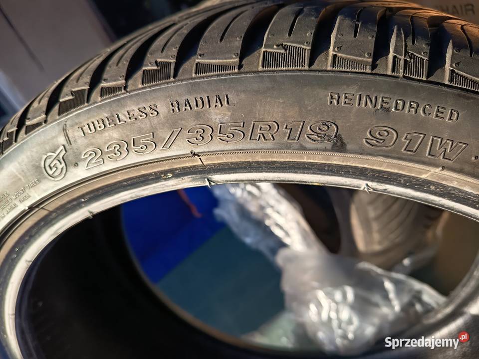 opoy całoroczne maxxis 23535 r19 35 Nowa Sól