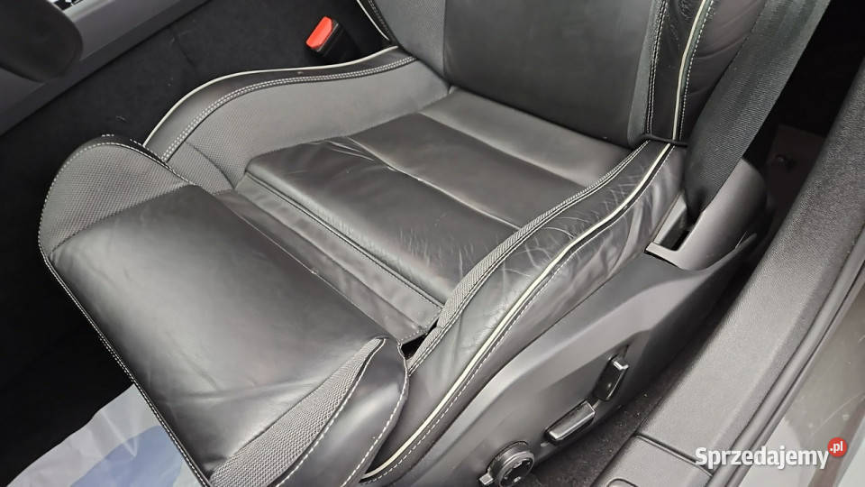 Volvo V60 B4 D Plus Dark aut Z Polskiego Salonu Warszawa