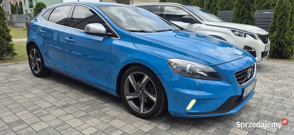 Volvo V40 D2 RDesign Momentum Rebel Blue limited Nasielsk