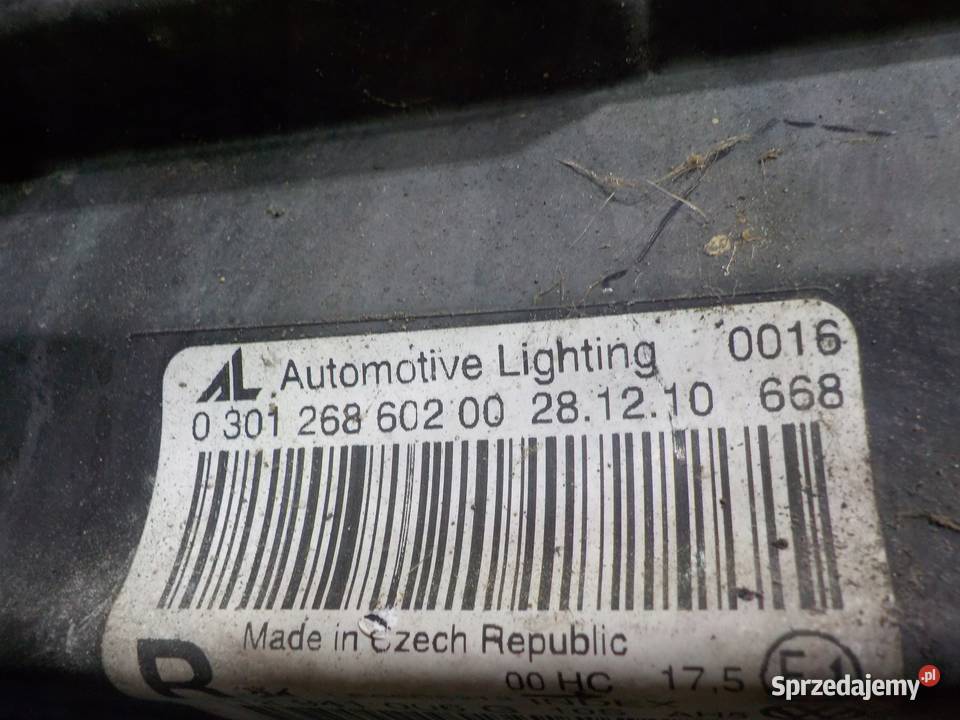 VW TOURAN LIFT II 16 TDI 11r lampa prawa przod mazowieckie sprzedam