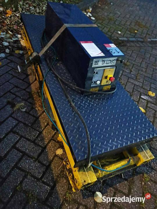 Podnośnik samochodowy nożycowy Obsza