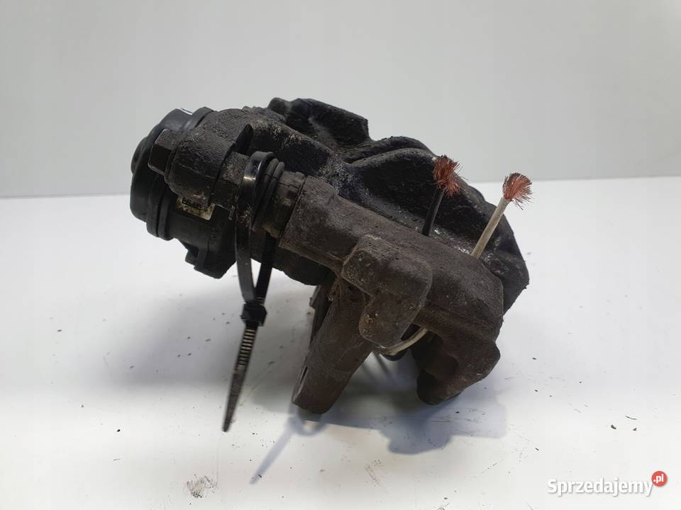 Toyota Corolla XII E21 TYLNY ZACISK HAMULCOWY Rudka sprzedam