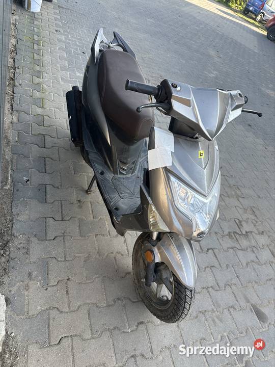 Skuter 50 uszkodzony Motocykle, skutery, quady Nowy Goniwilk