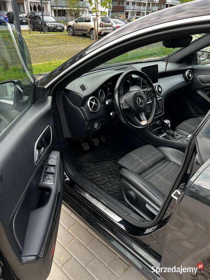MercedesBenz CLA 180 benzyna manulna skrzynia Samochody osobowe Koszalin sprzedam
