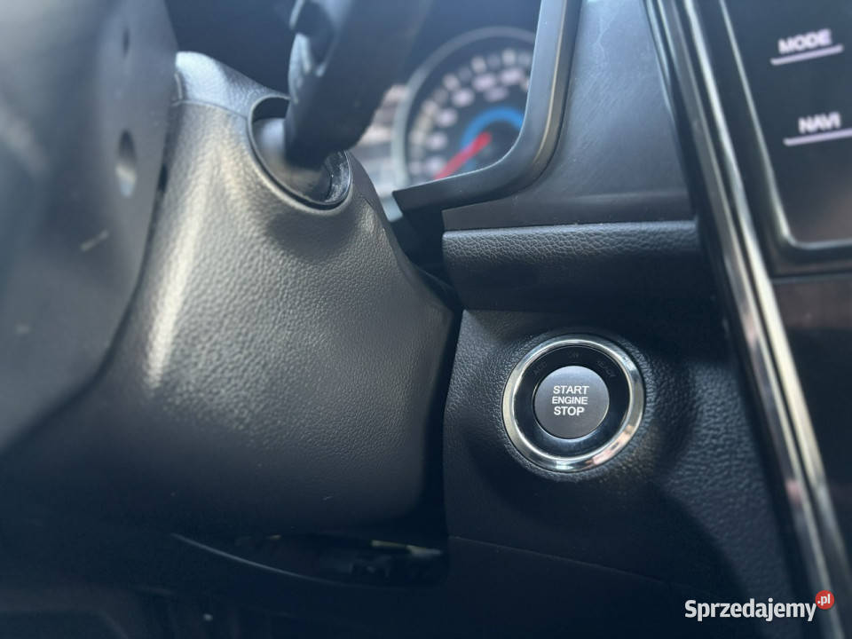 SsangYong Tivoli Piękny Egzemplarz centralny zamek Tivoli Poznań
