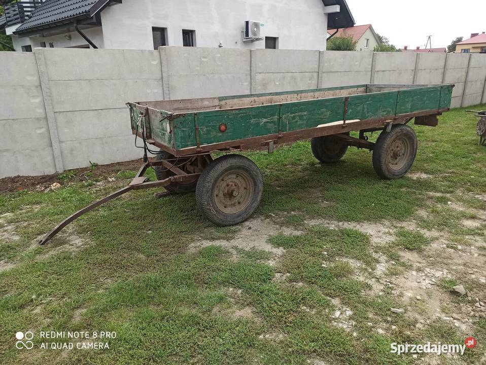 Przyczepa rolnicza nieuszkodzony Wylewa