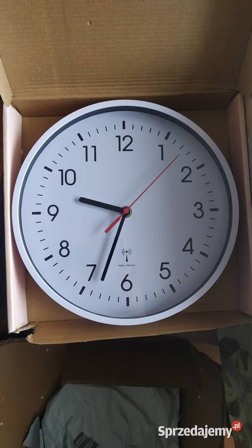 Zegar ścienny sterowany radiowo Gołowierzchy