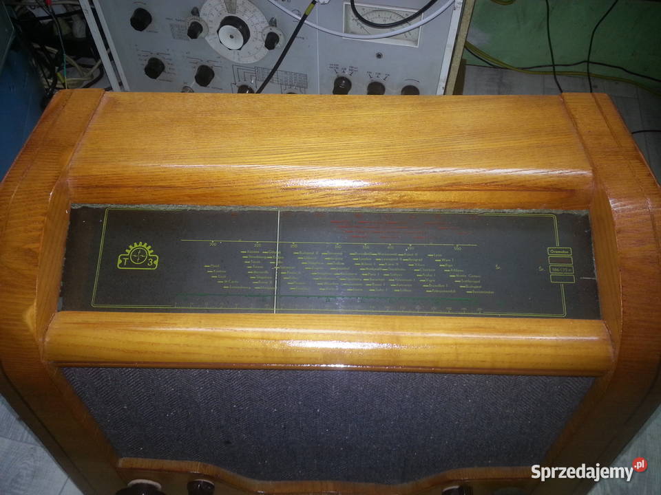 Odrestaurowane radio AGA RZS F