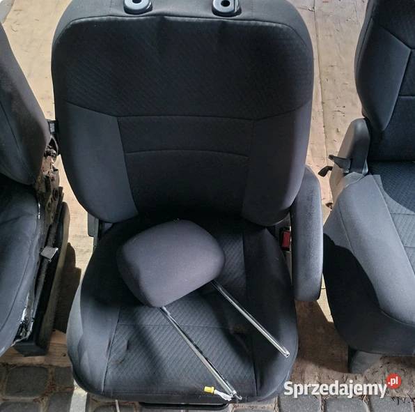Fotel drugi rząd Dodge Grand Caravan 2018 Lublin