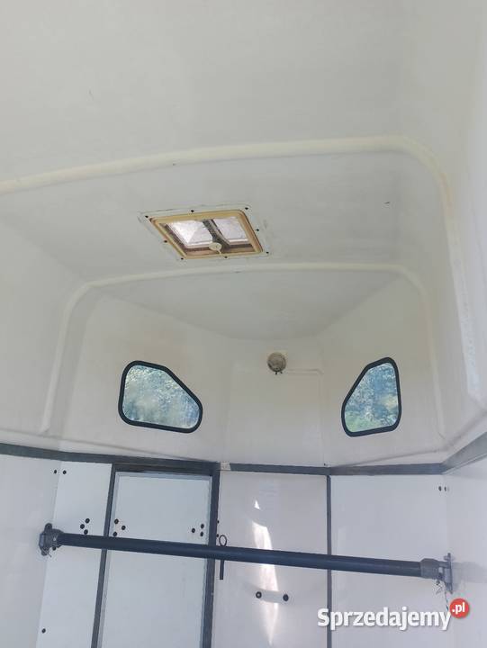 Przyczepa do przewozu dwóch koni Rok produkcji 1998 Motoryzacja śląskie Żerdzina