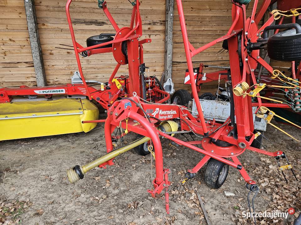Przetrząsarka karuzelowa Kverneland 8452 Śliwice sprzedam