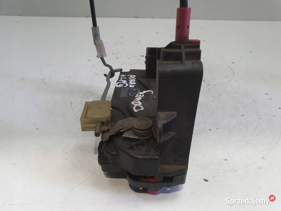 Opel Astra H ZAMEK DRWI Prawy tył pasażera osobowe lubelskie