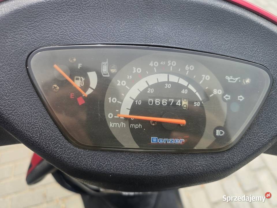 Skuter Benzer 2t elektryczny starter Leszcze