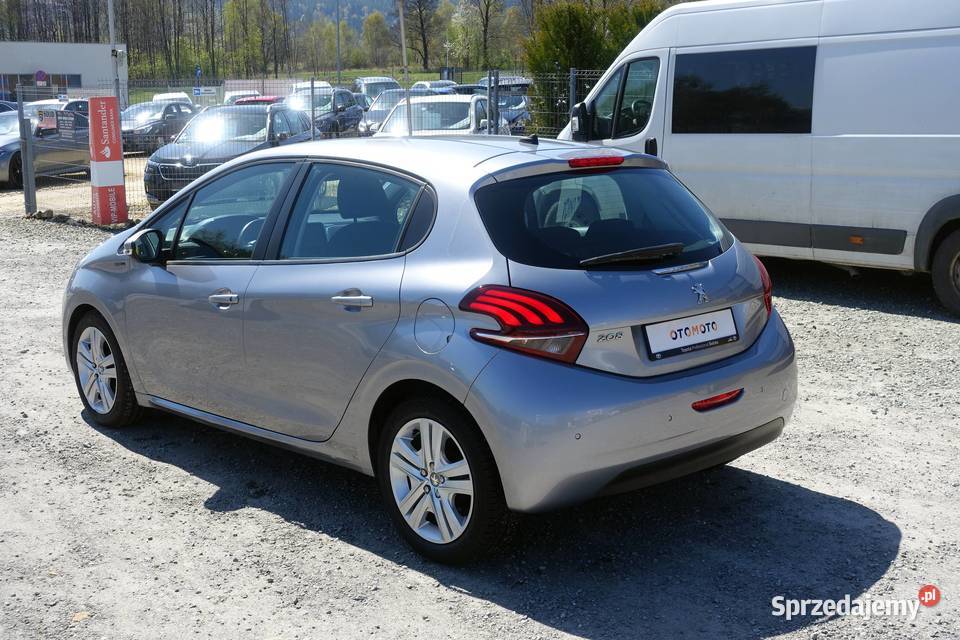Peugeot 208 12 83 LIFT Niski przebieg Bez klimatyzacja śląskie Buczkowice sprzedam
