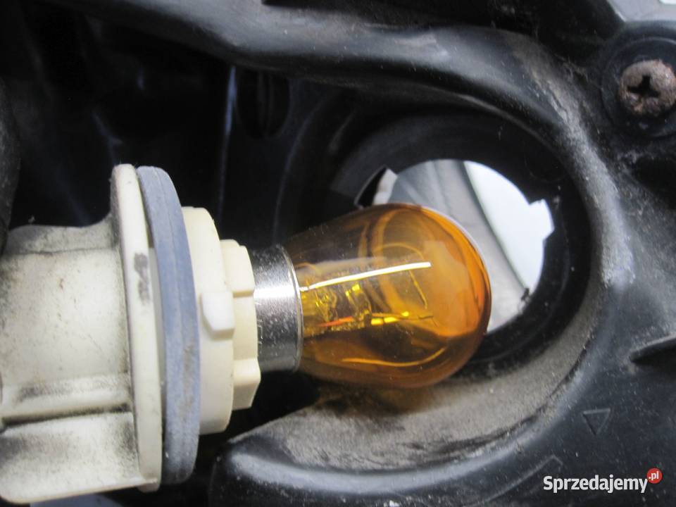 NISSAN JUKE I F15 14r lampa prawa przód ANGLIK Kielce