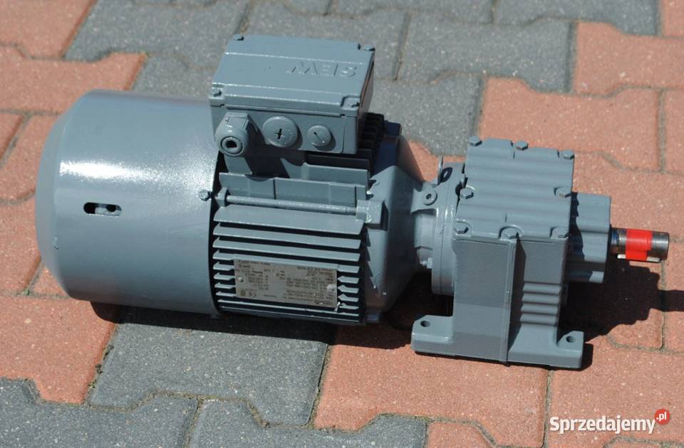Motoreduktor 11kw 250obr z hamulcem Firmy SEW Pozostałe Kargowa sprzedam
