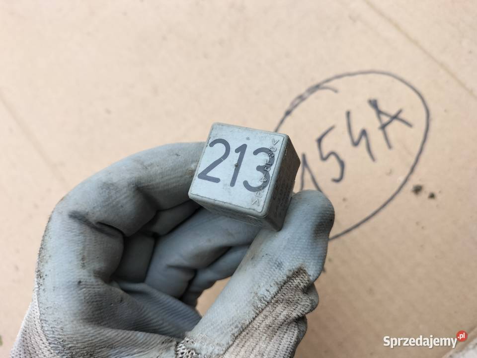 PRZEKAŹNIK AUDI 213 443951253J Kamień-Kolonia