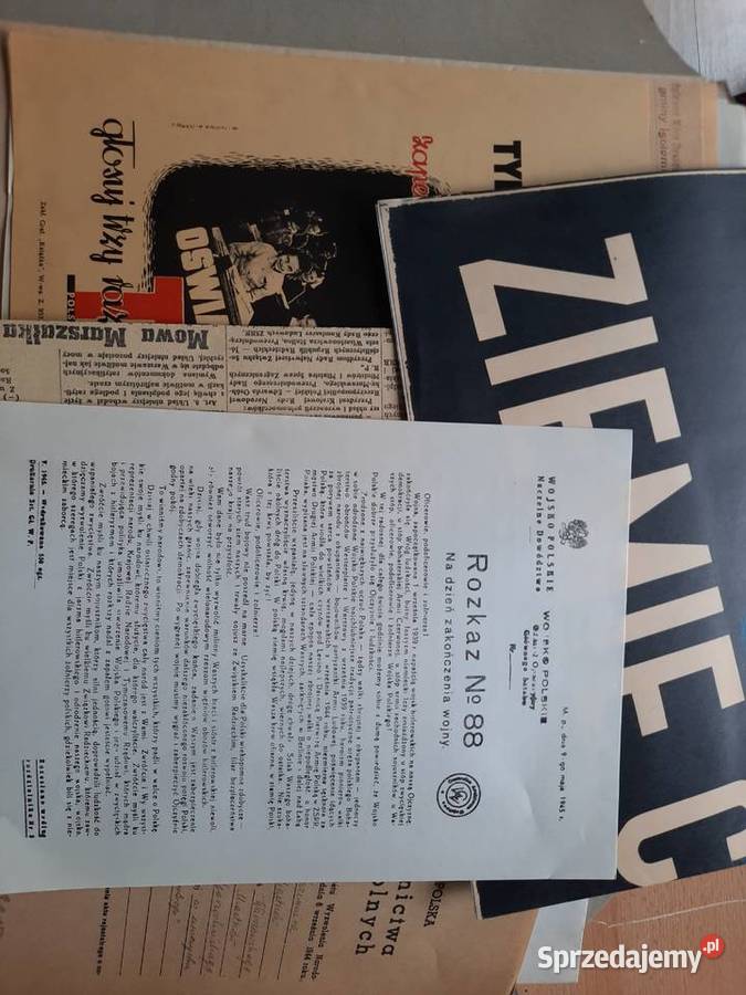Teczka zawiera faksymile dokumentów dotyczących Wrocław