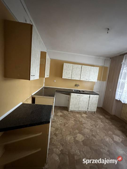 Sprzedam mieszkanie w domu i kawałek działki Fasty