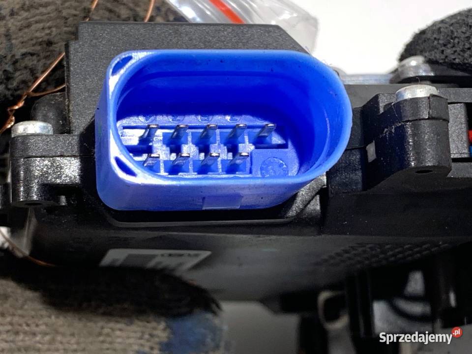 ZAMEK DRZWI PRAWY PRZÓD VW PHAETON SedanLimuzyna