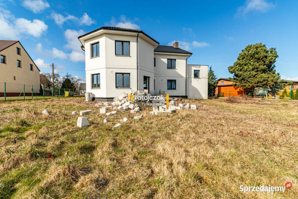 Dom wolnostojący do sprzedania Starzyno 678m2 3 piętra i więcej pomorskie