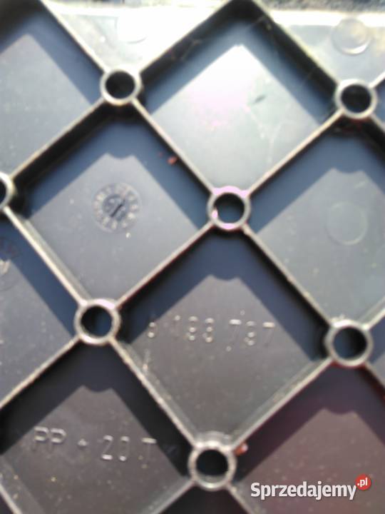 Wnęka osłona bagażnika lewa BMW E46 osobowe pomorskie Cieciorka