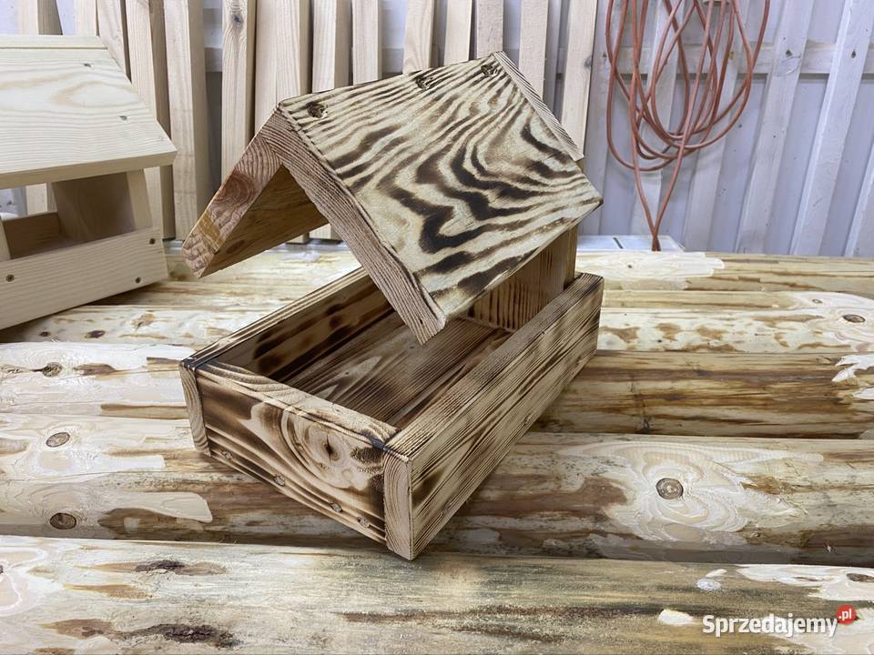 Karmnik ptaków budka ptaków