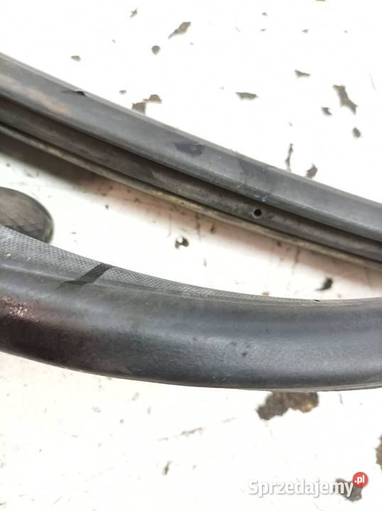 USZCZELKA DRZWI PRAWY TYŁ KAROSERYJNA Ford