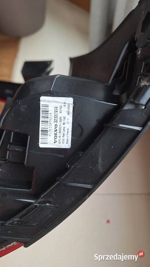 XC90 lampa USA prawy tył 32337974 Choroszcz