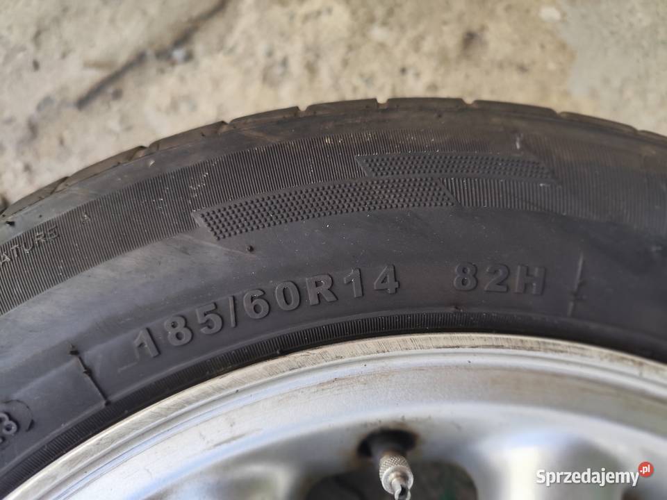 Felgi 6Jx14H2 ET38 opony 185 60 R14 82H
Firemax Nowa Sarzyna