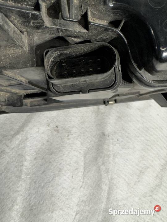Lampa lewy przód Audi A6 C5 Jasienica