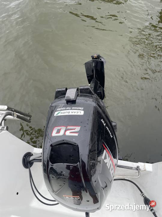 Motorówka kabinowa 480 wędkarska wypoczynkowa Miłki