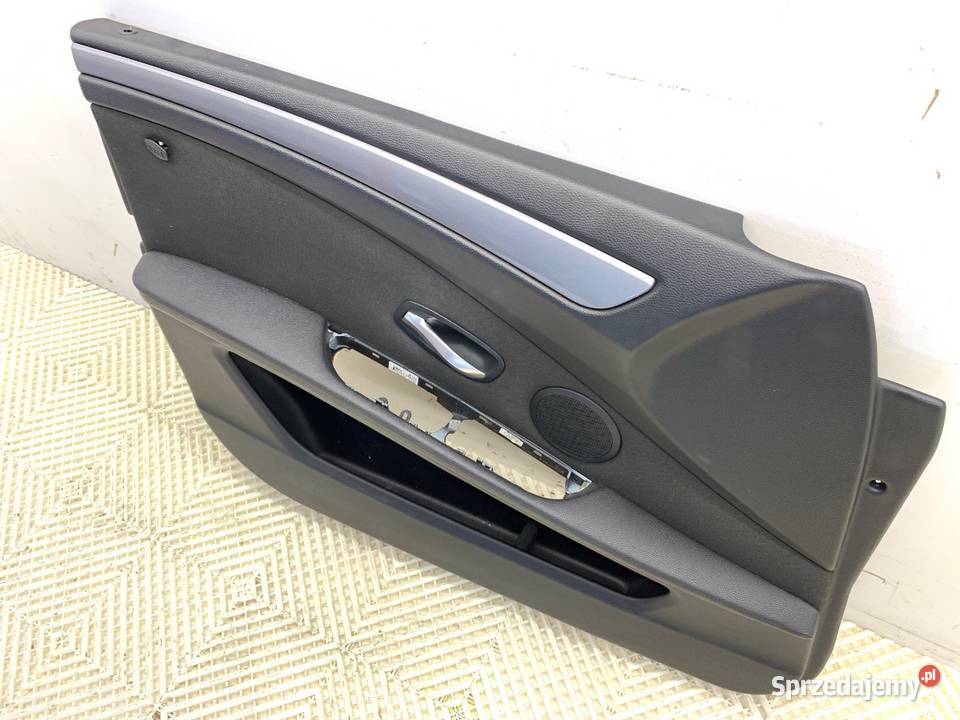 BOCZEK DRZWI LEWY PRZÓD BMW E61 Kombi 0410