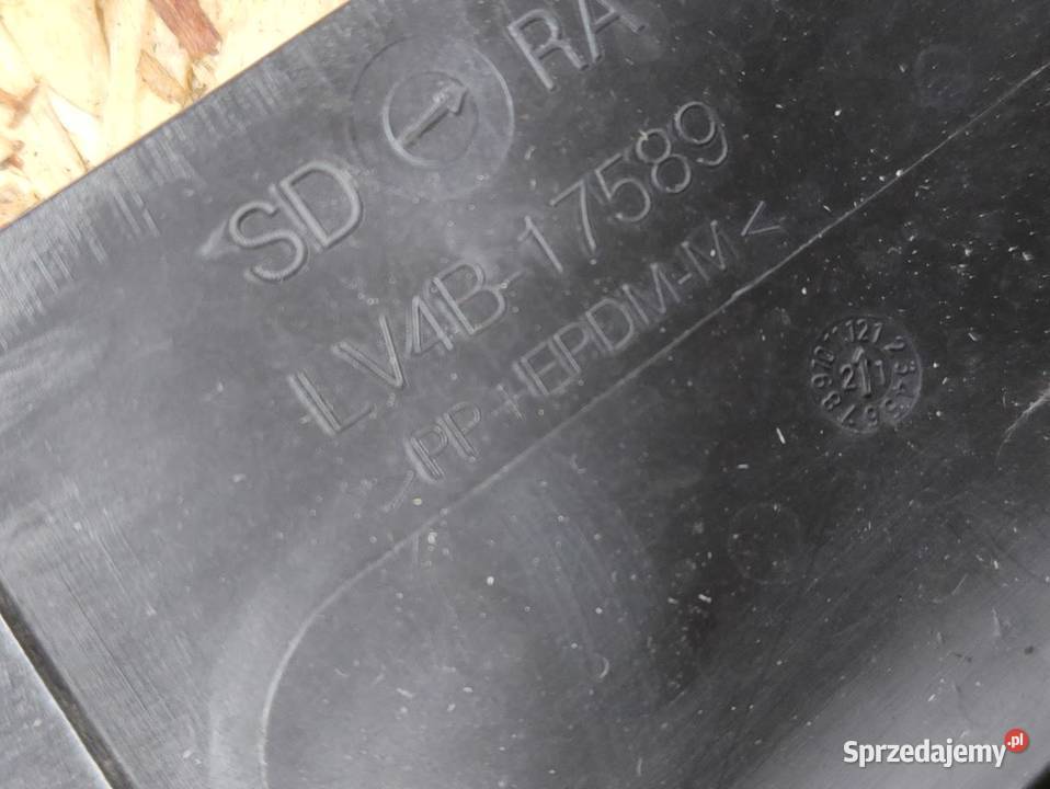 Mocowanie Spryskiwacza Lampy Prawy Przód Ford osobowe Części montażowe wielkopolskie sprzedam