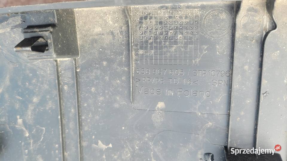 TAPICERKA KLAPY BAGAŻNIKA TYŁ SKODA KAMIQ śląskie Ruda Śląska